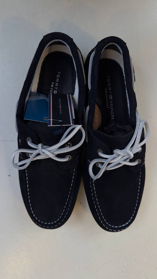 Tommy Hilfiger Classic Suede Boat Shoes - Navy 1785935492_6732_007562_SKY_CAPTAIN_alternate