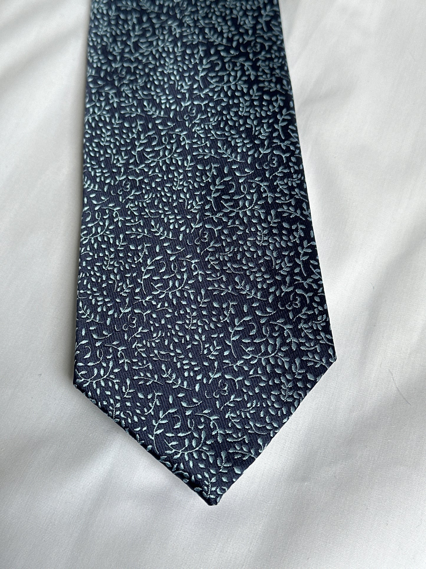 Blue leaf print tie and matching pocket square at Ryle Menswear, Tralee
