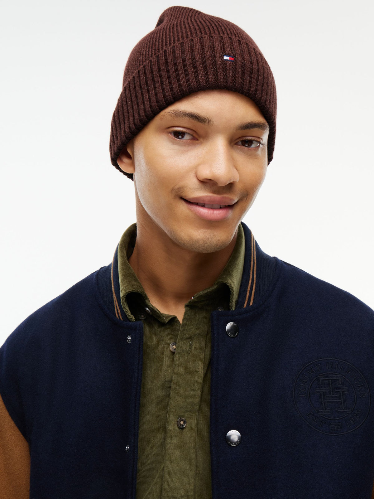 Tommy Hilfiger Flag Beanie with Cashmere - Wine AM0AM12796_XIU_alternate4_ay