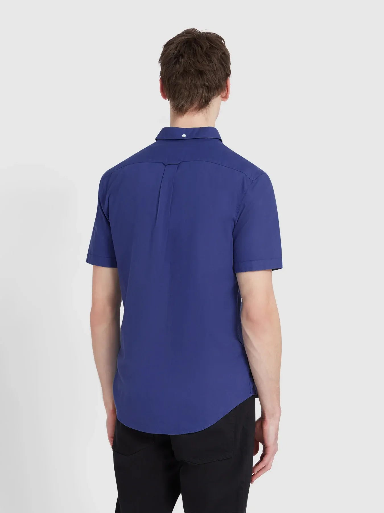 Farah Brewer Short Sleeve Oxford Shirt - Sigil Blue F4WSB061-415-2_bdf99acb-60c8-48b3-8ce7-b1759a266dc2