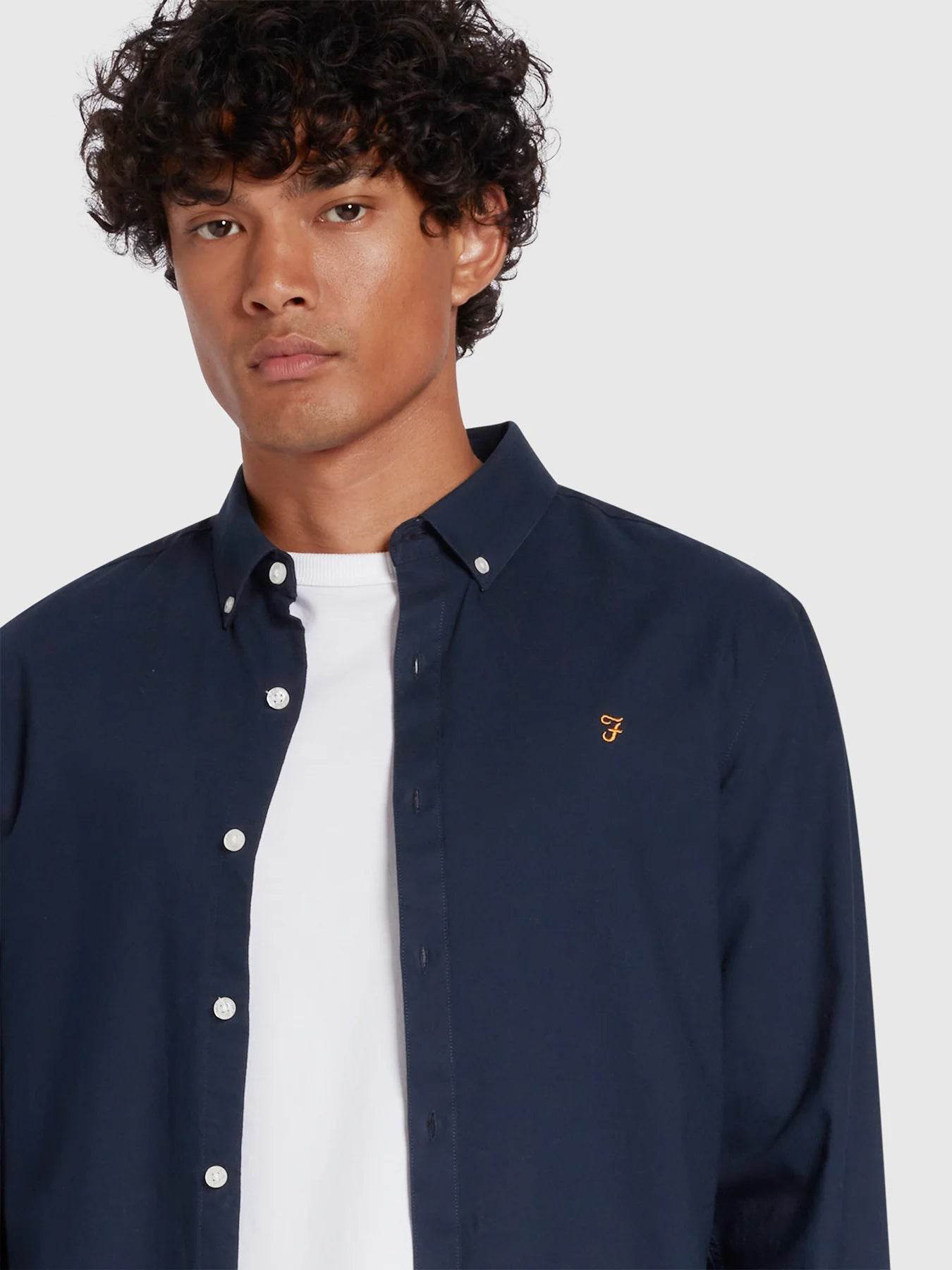 Farah Brewer Slim Fit Organic Cotton Oxford Shirt - Navy f4wsb060_454_alt4_1_1800x1800_05005ef2-4f65-462b-be71-fb1e0e59db6d