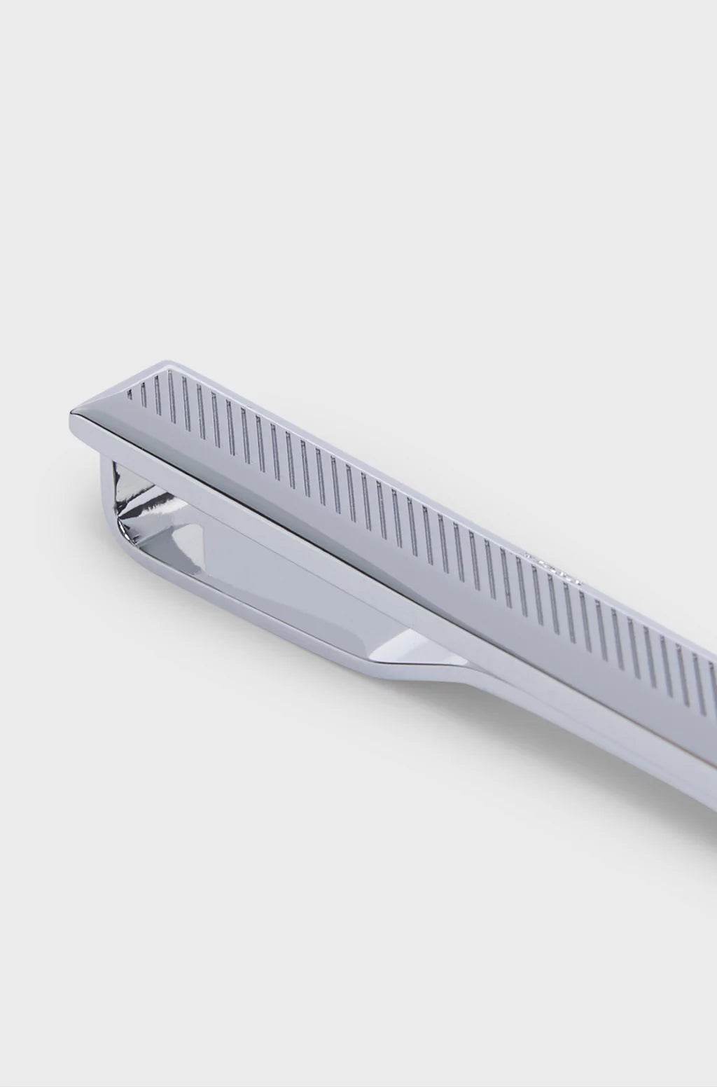 Hugo Boss Tie clip With Engraved Lines - Silver hbeu50535637_040_240