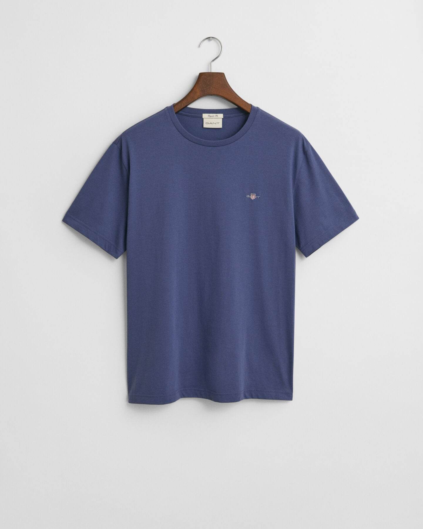 Gant Regular Fit Shield T-Shirt - Dusty Navy time__1729845909__202501-2003184-401-flat-fv-1
