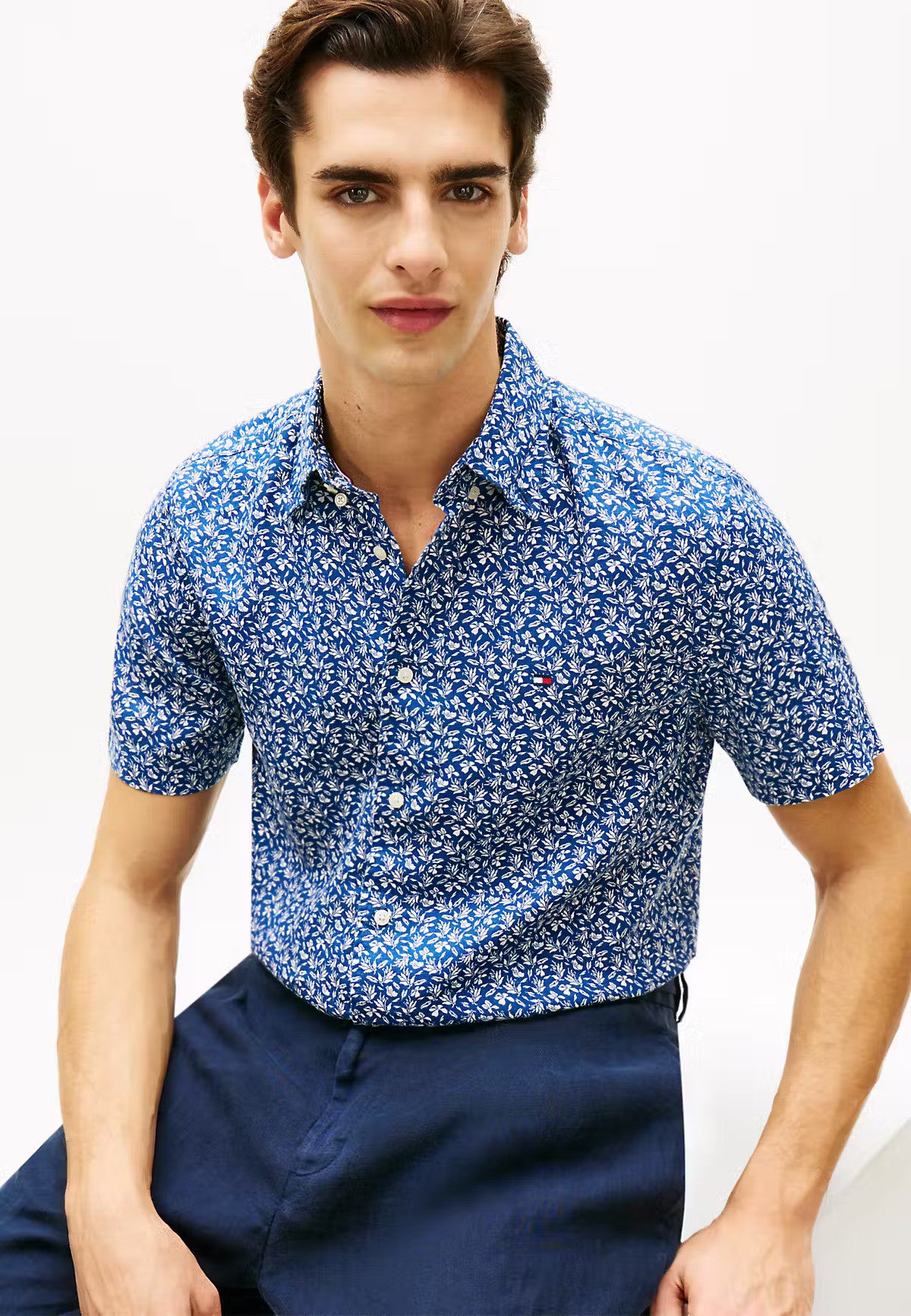 Tommy Hilfiger Regular Fit Linen Tropical Print Short Sleeve Shirt 1776249867_3348_019212_BLUEWHITE