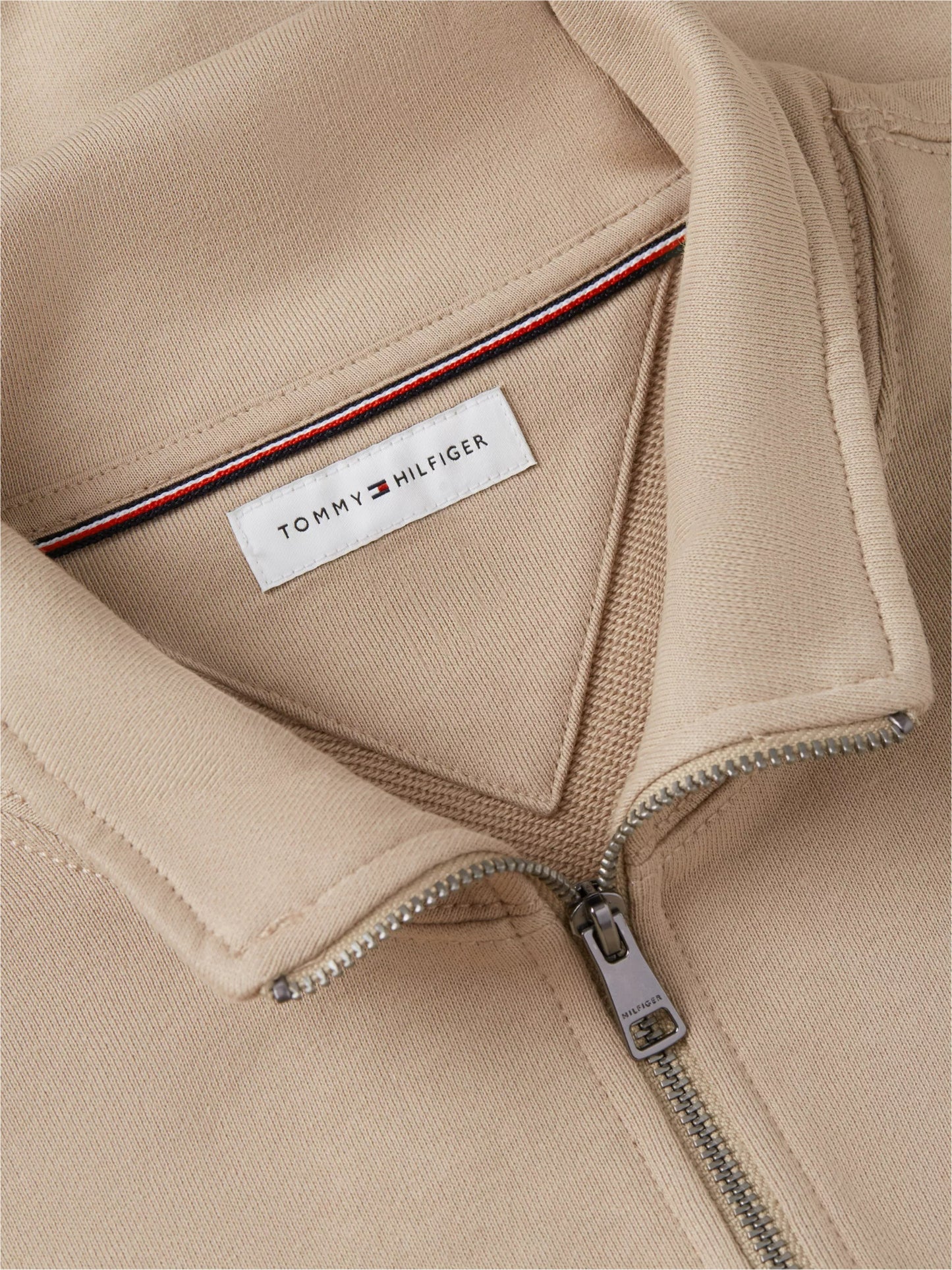 Essential 1/4 Zip Terry Knit in Heather Grey – Elevated Essentials BK 1778142869_852_019297_BATIQUE_KHAK_alternate