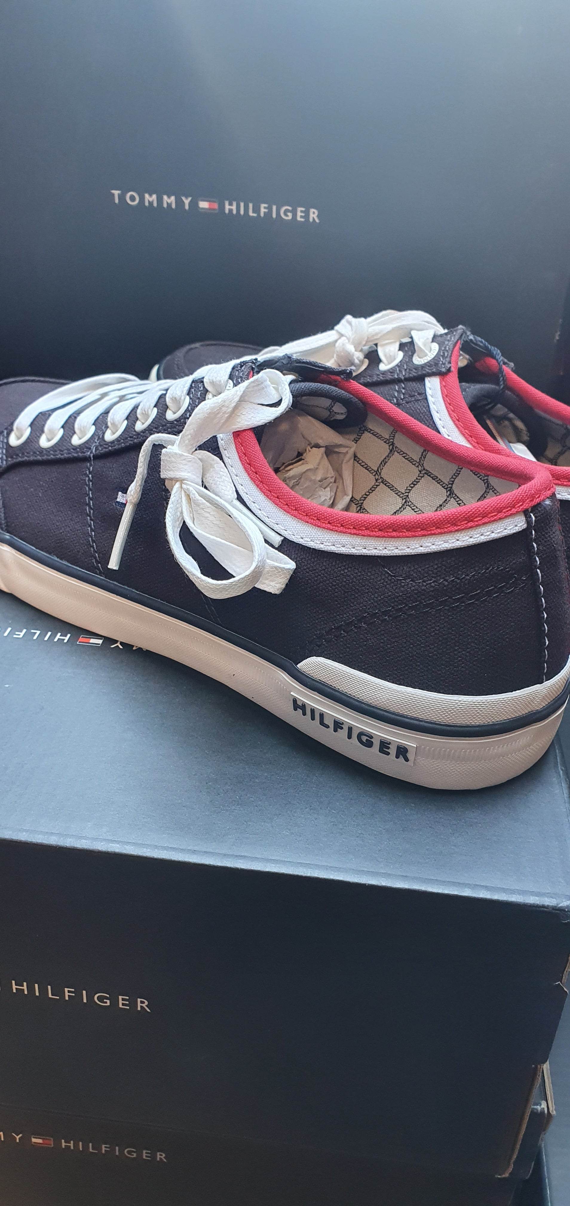 Tommy Hilfiger Shoes Fm0fm00543 - SKY CAPTAIN 20250509_091720