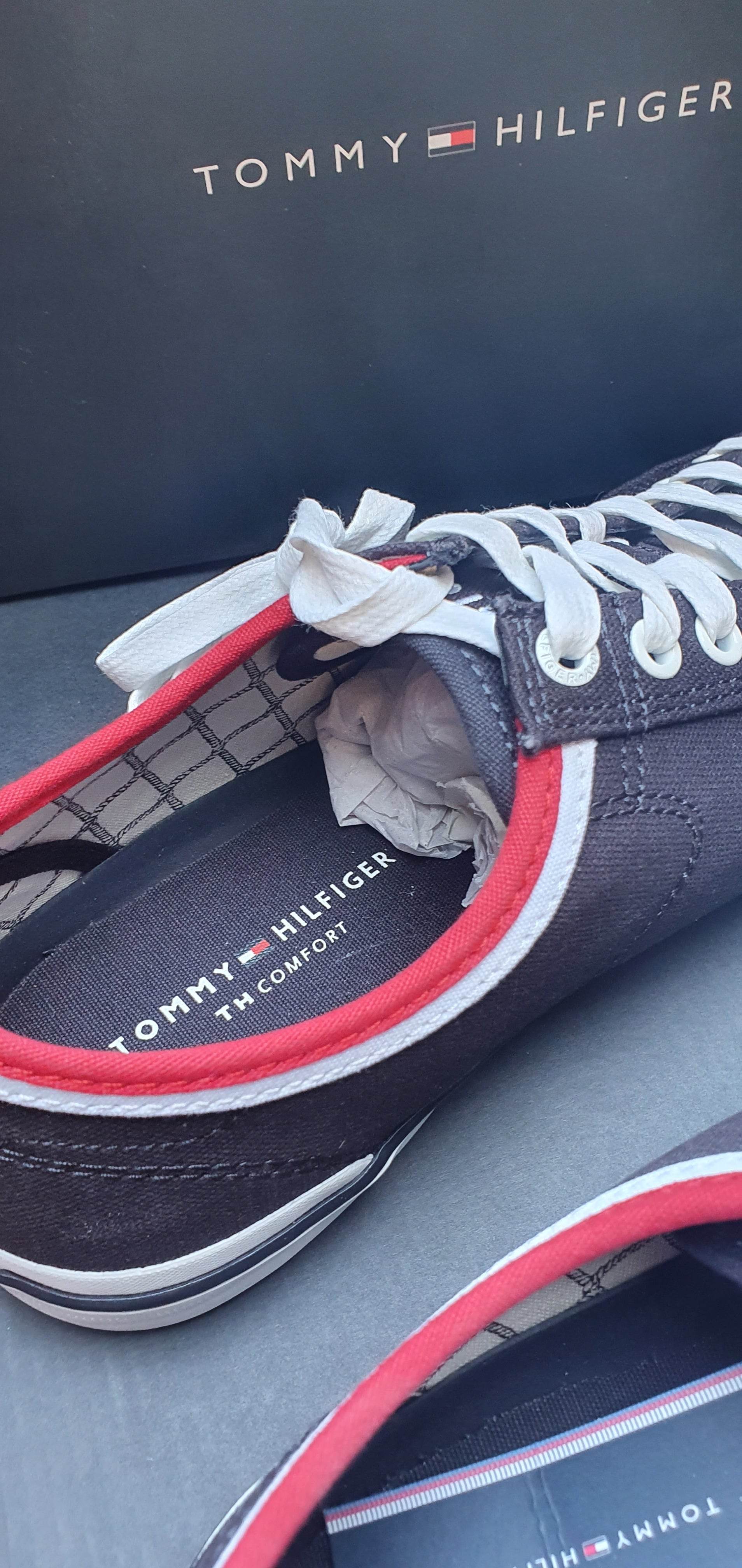 Tommy Hilfiger Shoes Fm0fm00543 - SKY CAPTAIN 20250509_091753