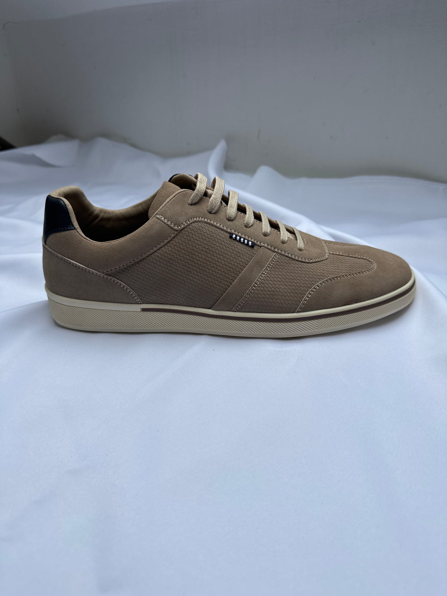 Brent Pope Evenmore beige suede trainer, detail of cream cup sole