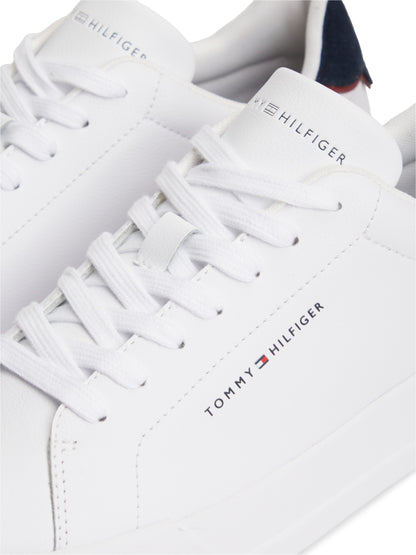 Tommy Hilfiger Logo Court Trainers With Leather - Ecru FM0FM05367_0LD_alternate5_ay