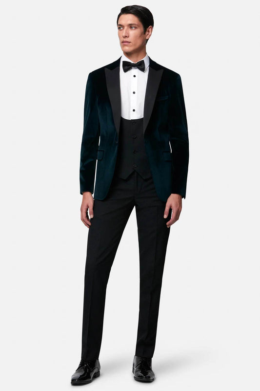 Jasper Emerald Tuxedo JamesScoopEmerald_0013_2000x_f8b25831-979f-4ce4-94ff-c81391c99b27