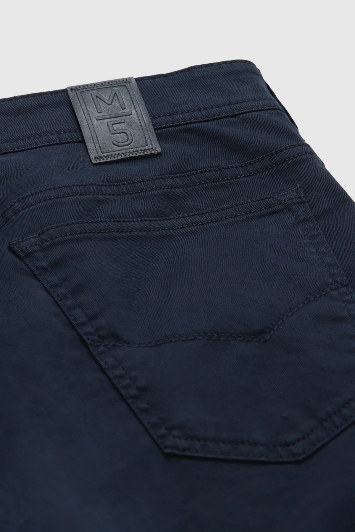 Meyer M5 Six Organic Cotton Chino - Navy M5_AW26_Six_6001_19_tasche_0380