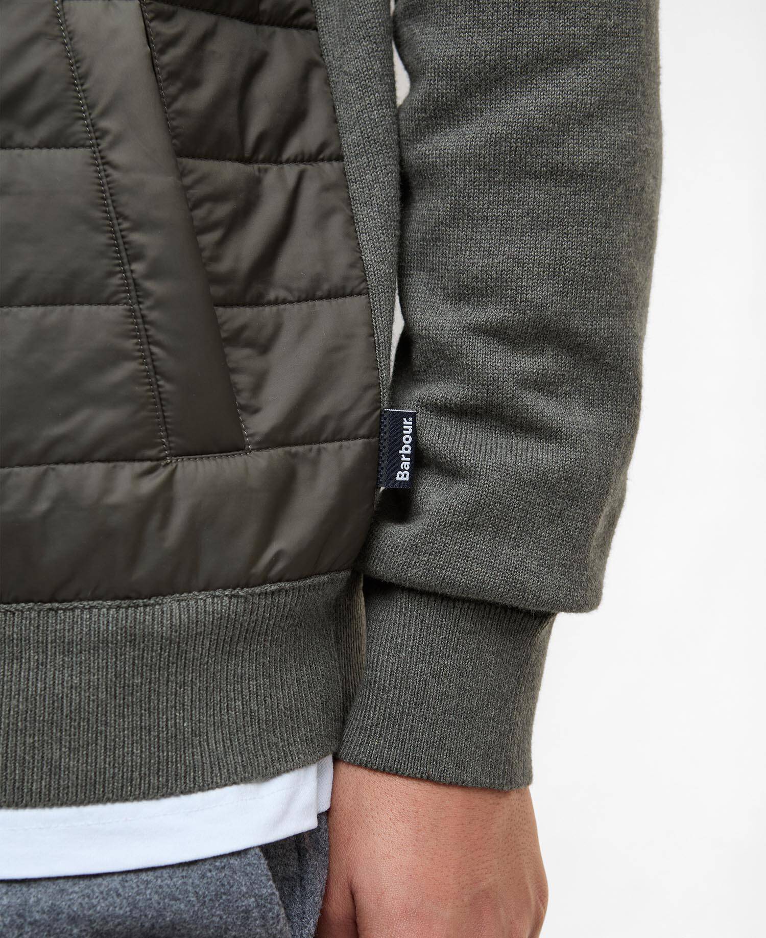 Barbour Essential Carn Quilted Jumper - Olive MKN1104OL51_05detailb
