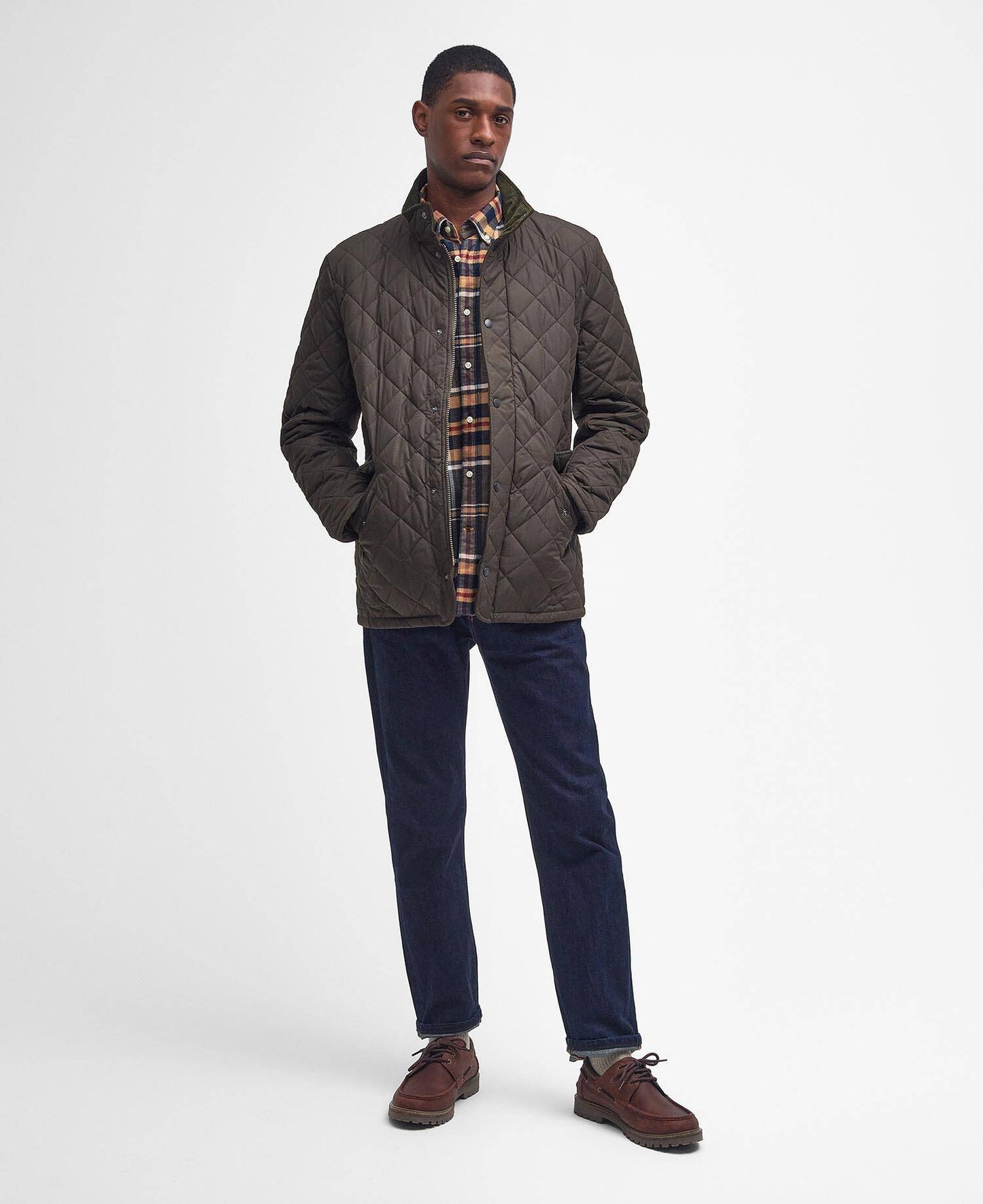 Barbour Chelsea Sportsquilt Jacket - Olive MQU0006OL51_03getthelook
