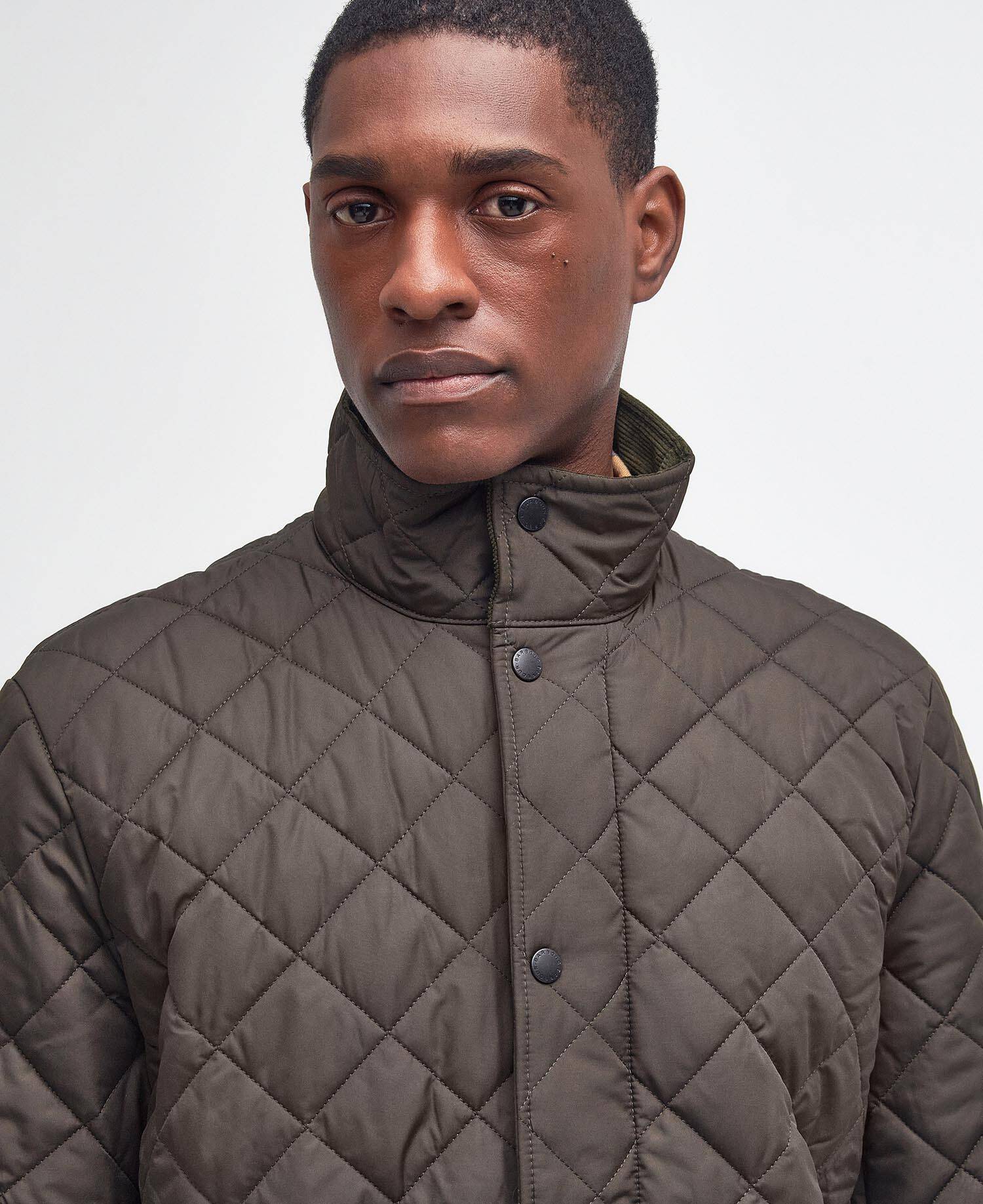 Barbour Chelsea Sportsquilt Jacket - Olive MQU0006OL51_05detaila