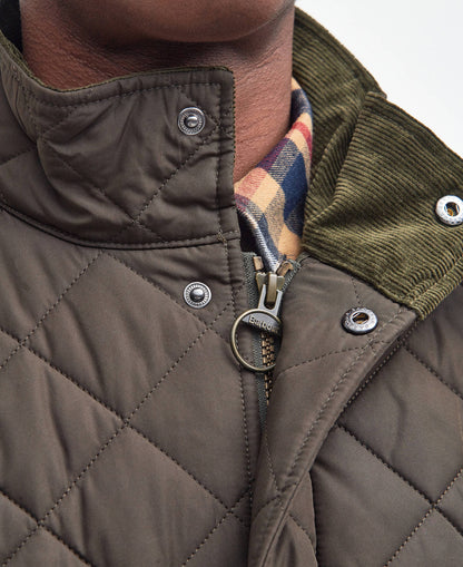 Barbour Chelsea Sportsquilt Jacket - Olive MQU0006OL51_05detaile