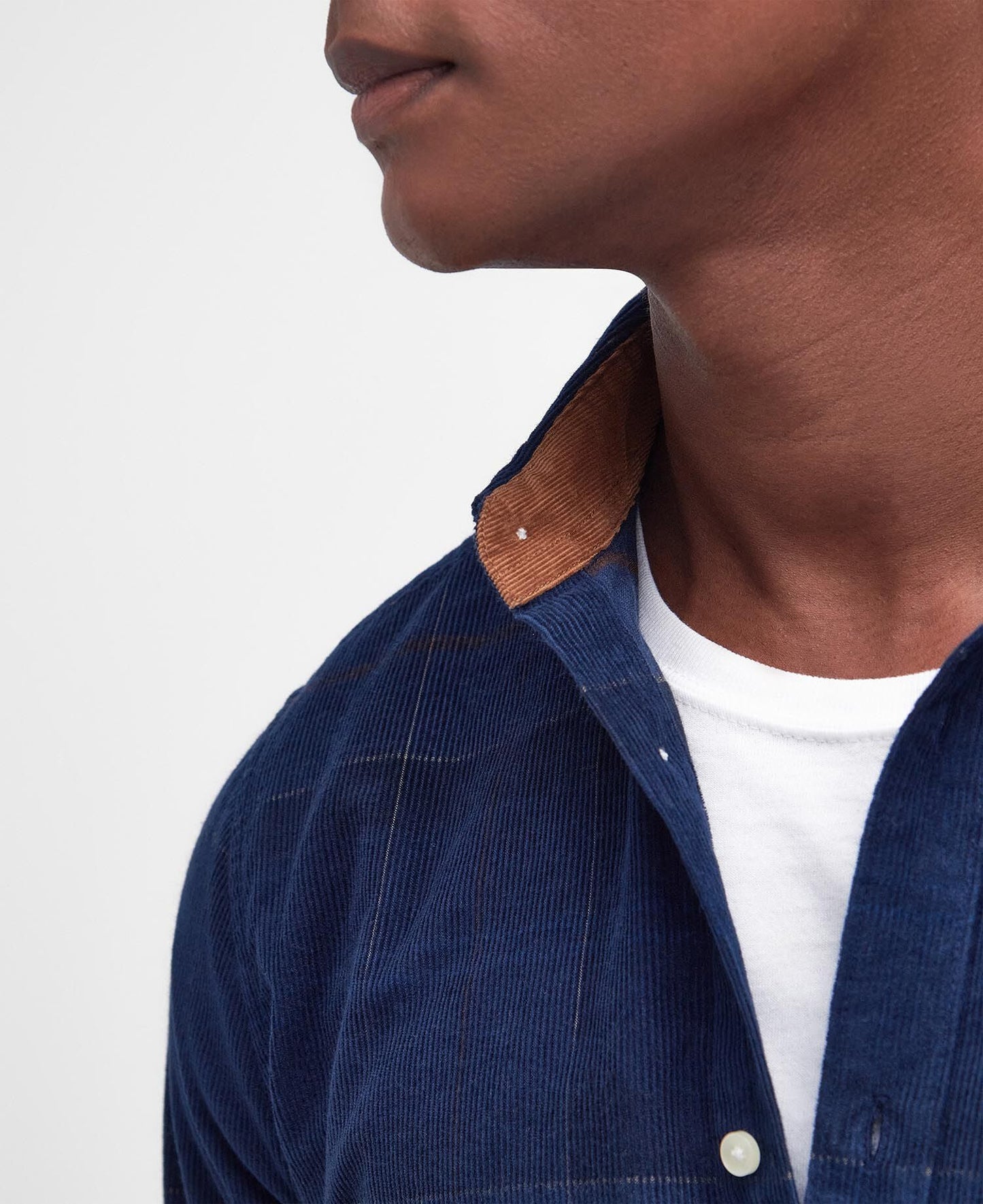 Barbour Blair Tailored Long-Sleeved Shirt in Midnight Tartan - fabric detail