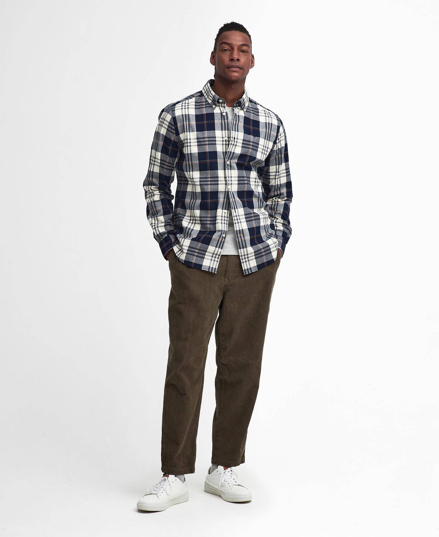 Barbour Edgar Tailored Long-Sleeved Shirt - Classic Navy MSH5355NY91_03getthelook