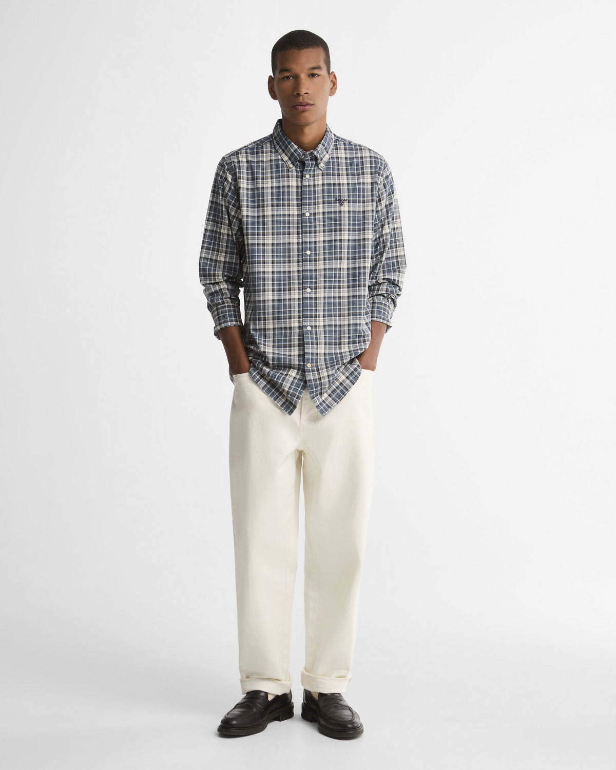 Barbour Mosswood Tailored Long-Sleeved Shirt in Navy - styled