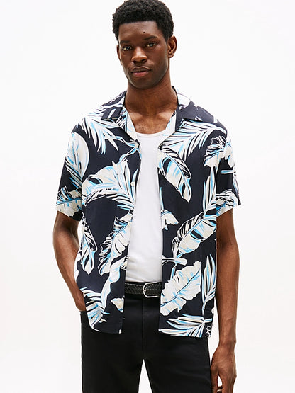 Tommy Hilfiger Lightweight Regular Fit Tropical Short Sleeve Shirt - Black / Allover MW0MW39449_0GJ_main