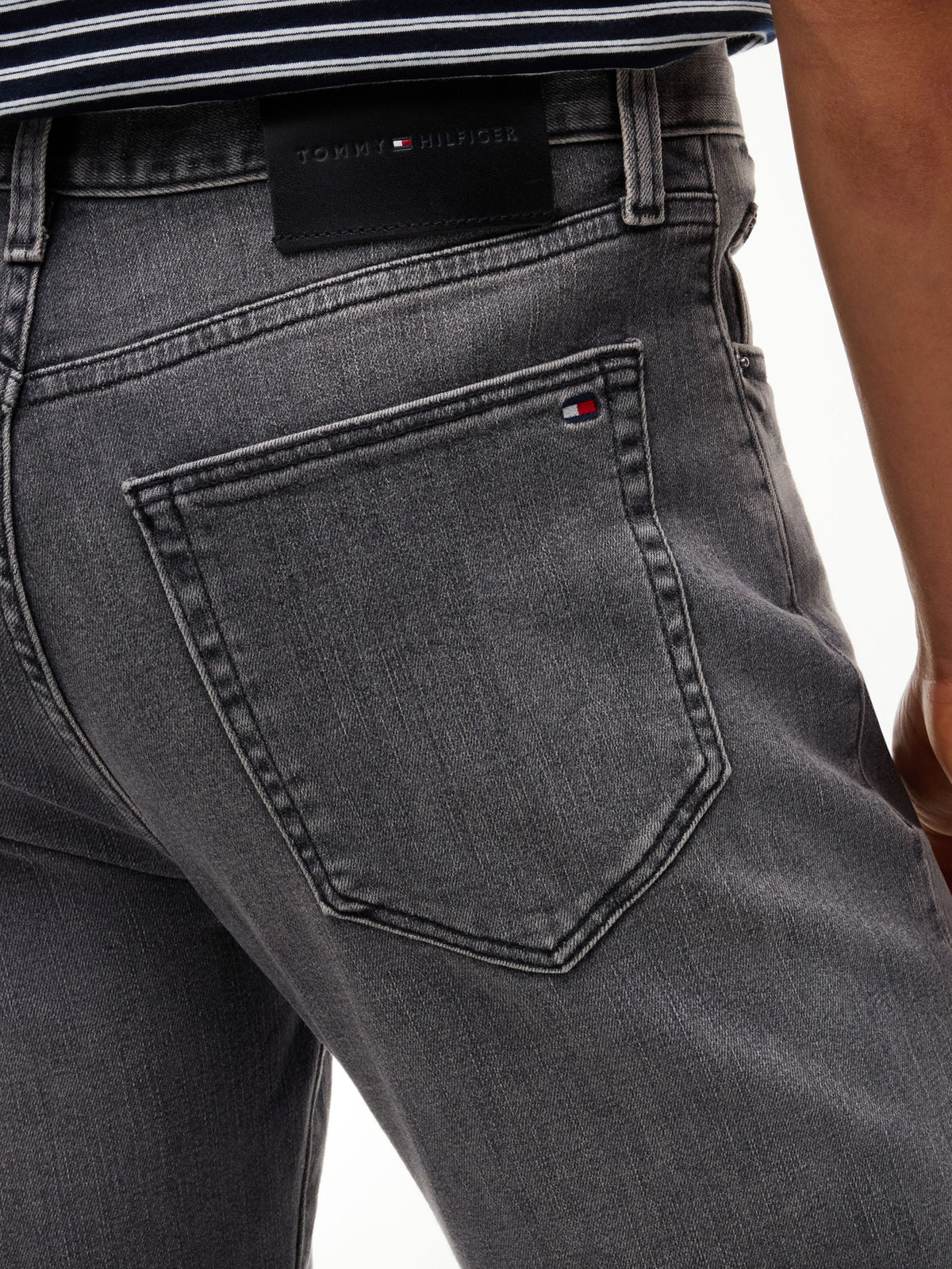 Tommy Hilfiger Slim Bleecker Jeans - Leo Grey MW0MW42315_1B1_alternate5_ay