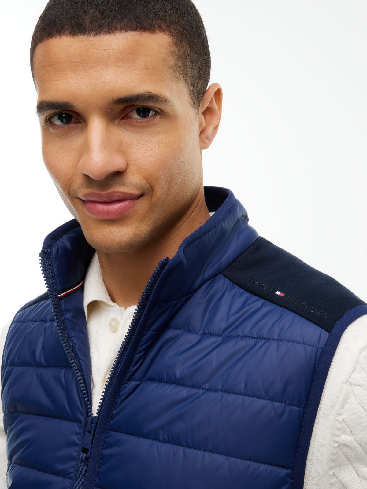Tommy Hilfiger Performance Hybrid Gilet - Carbon Navy MW0MW44678_DCC_alternate3_ay