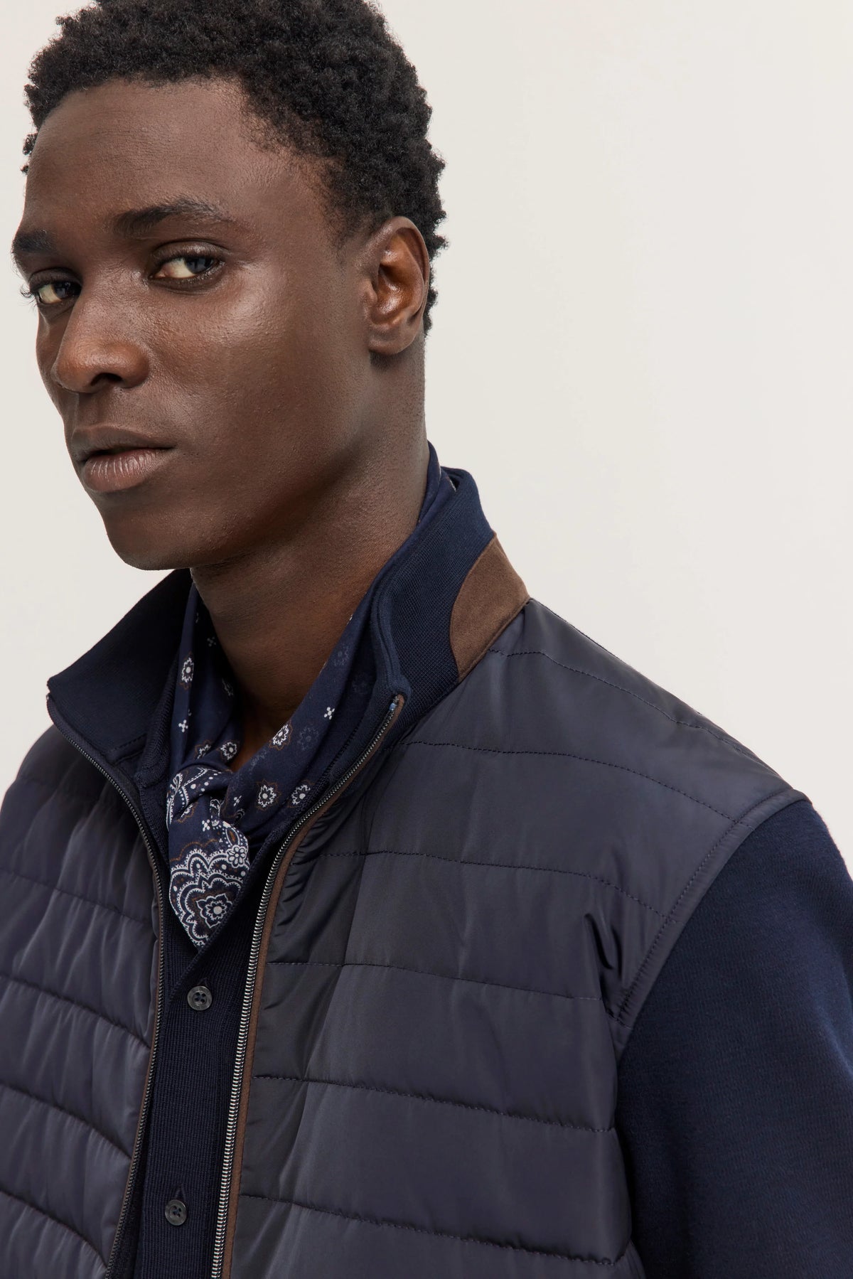 Bugatti 8700 Stand-Collar Sweat Jacket - Navy bug_8700_25051F_390_add3_0601