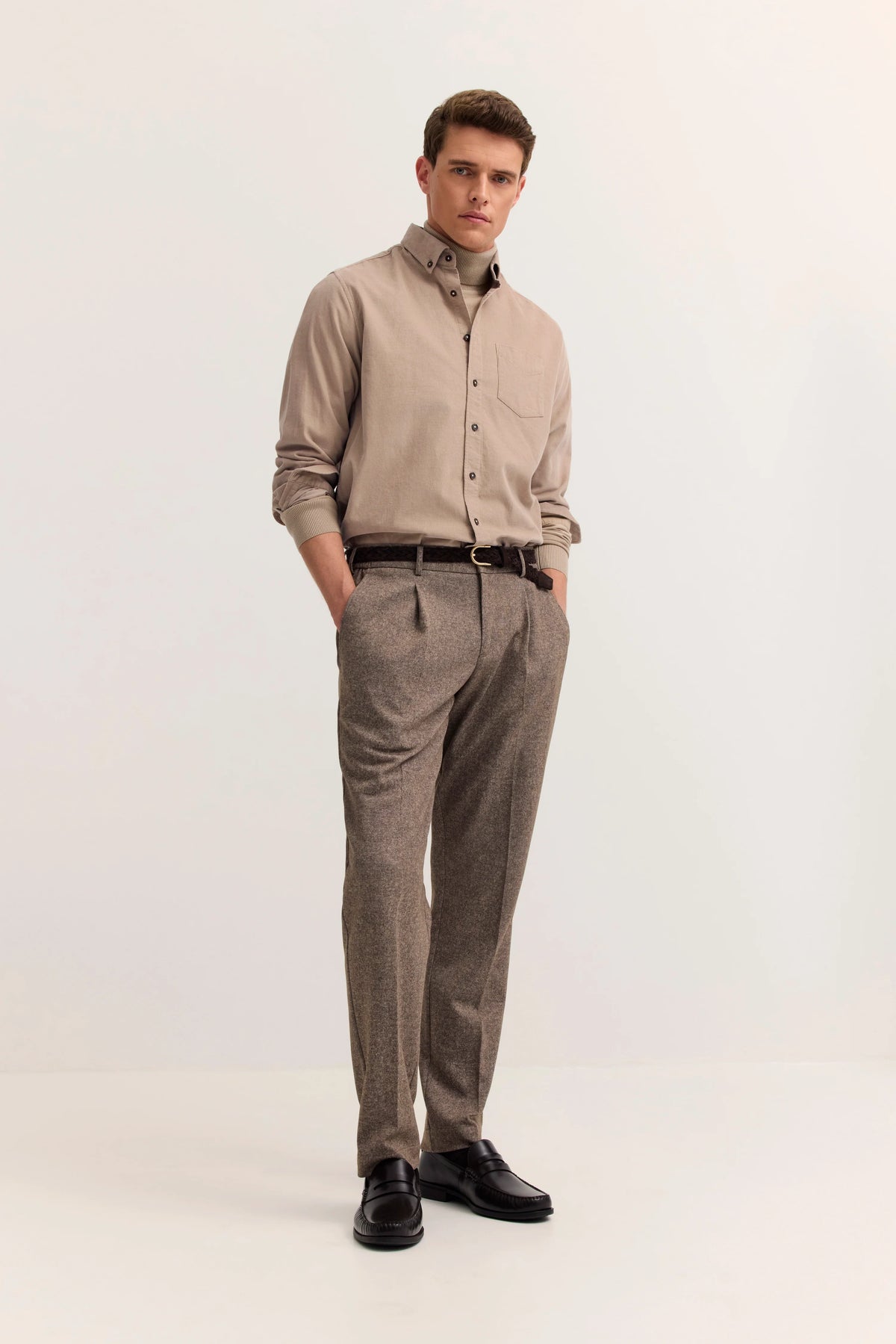 Bugatti 9350 Corduroy Button-Down Shirt - Beige bug_9350_28811F_40_add2_0764