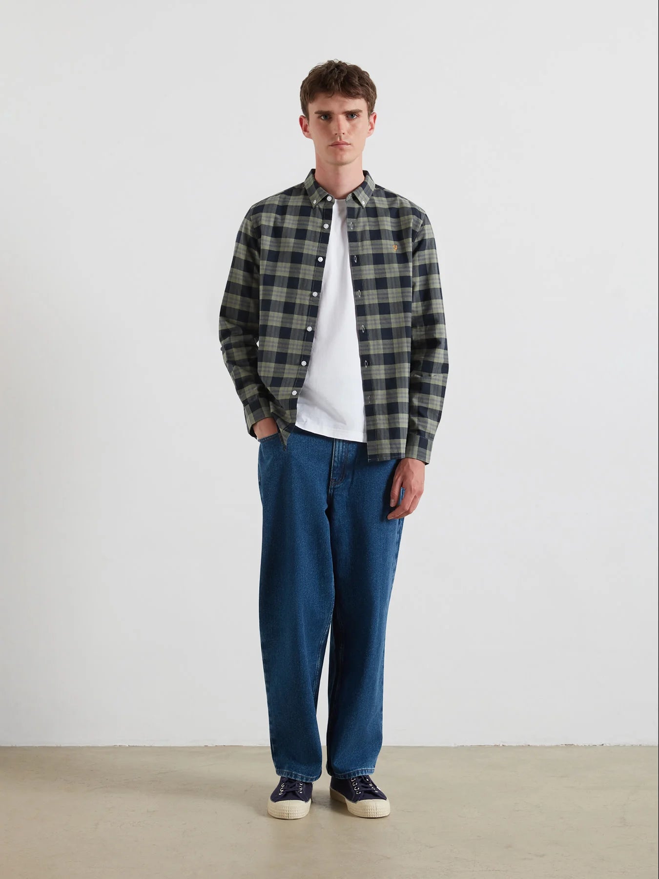 Farah Brewer Check Oxford Shirt - Tarragon Green f4wff084gp3182