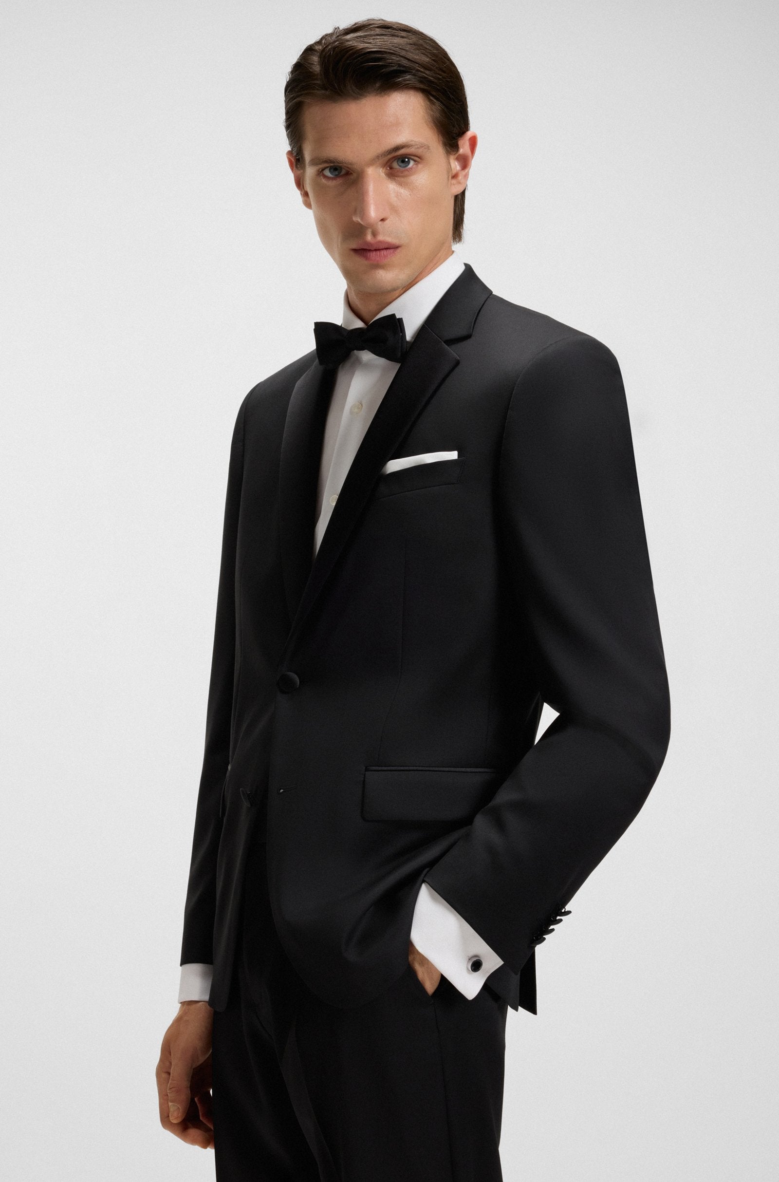 Hugo Boss Round Cufflinks With Black-enamel Insert - Black hbeu50539967_001_340