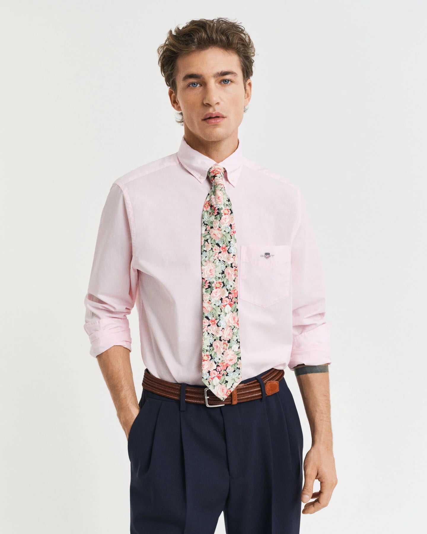 Gant Regular Fit Classic Poplin Shirt - Light Pink time__1733739013__202501-3000100-662-model-fv-1