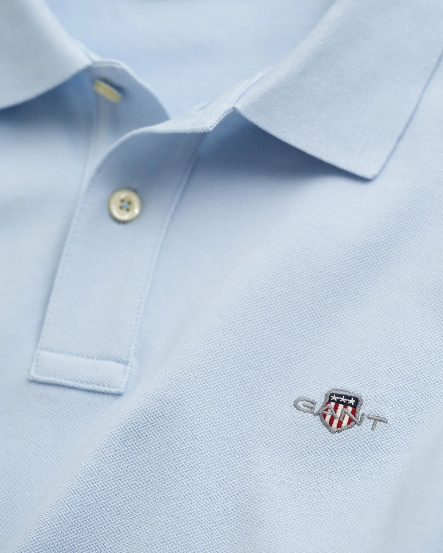 Gant Regular Fit Shield Piqué Polo Shirt - Fresh Blue time__1743081638__202503-2210-457-detail-fv-1