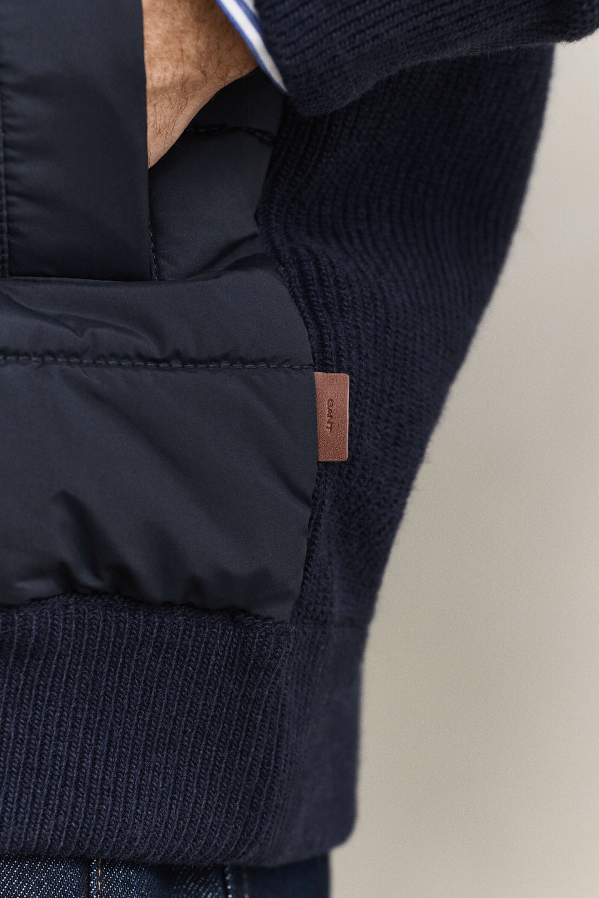 GANT Hybrid Zip Cardigan - Evening Blue time__1775743804__202602-8030308-433-crmodel-fv-1