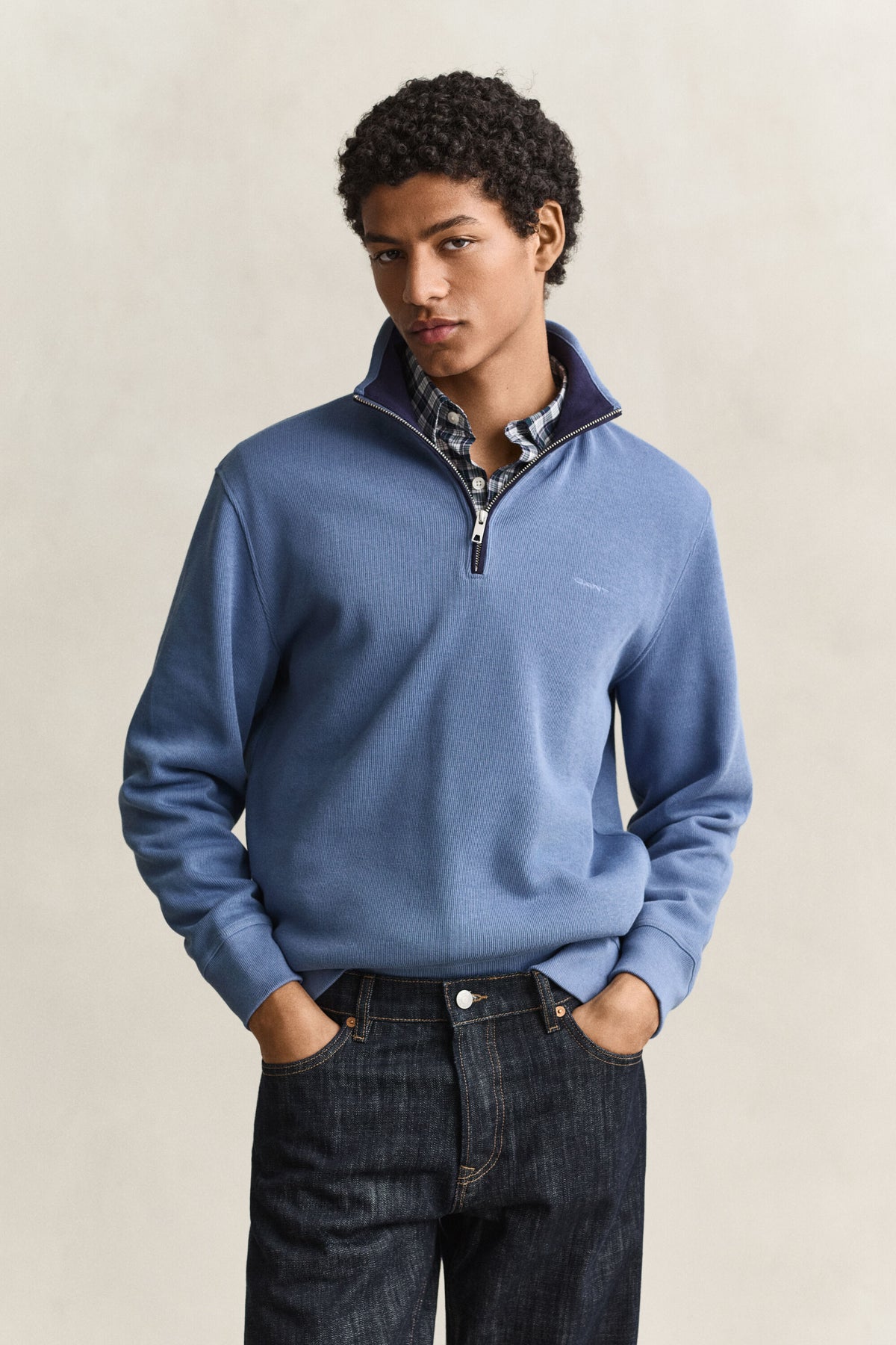 GANT Sacker Rib Half-Zip Sweatshirt BLUE HORIZON time__1778144412__202603-2067160-476-model-fv-1